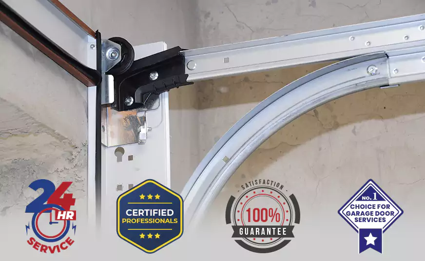 Roller Door Lock Barrel Replacement in Plantation, FL